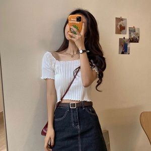 YESSTYLE short sleeve knit top